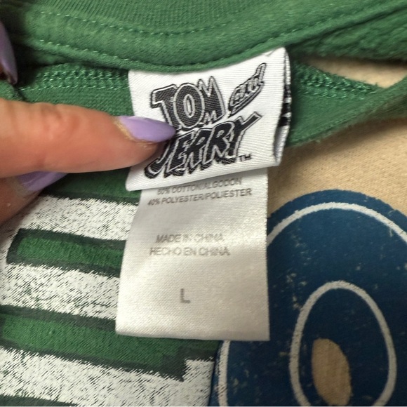 Tom and Jerry Colorblock Sweatshirt graphic Crewneck - Picture 4 of 8